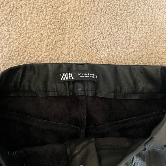 Black faux leather slim pants from zara size small - Picture 3 of 3
